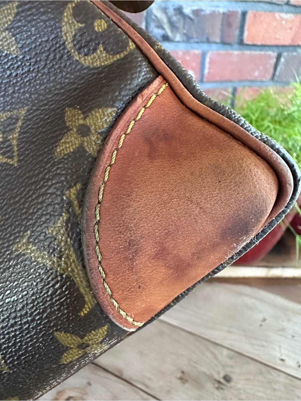 Vintage Louis Vuitton Brown Monogram
Porte Documents Voyage - Picture 7 of 16